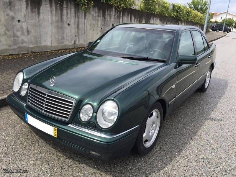 Sold Mercedes E230 Gasolina/Nacion. - Carros usados para venda