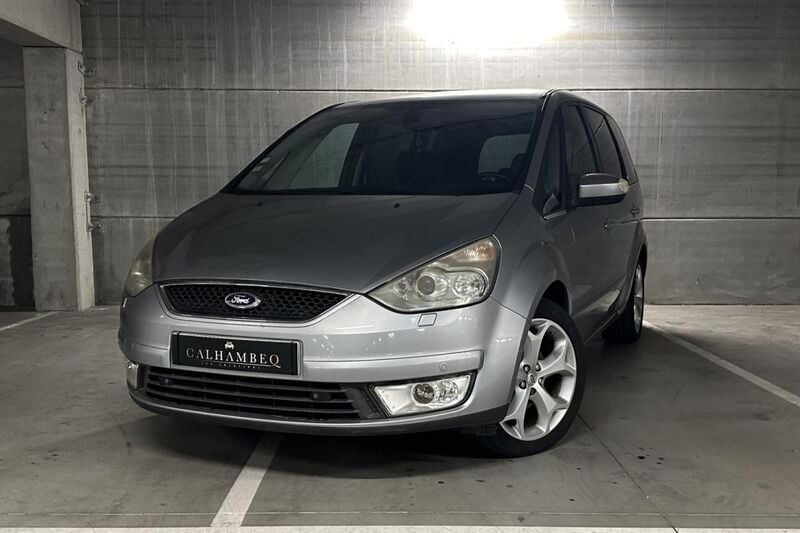 Cinzento Usado 2007 Ford Galaxy Ghia Monovolume | € 7.990 - Imagem 1/4