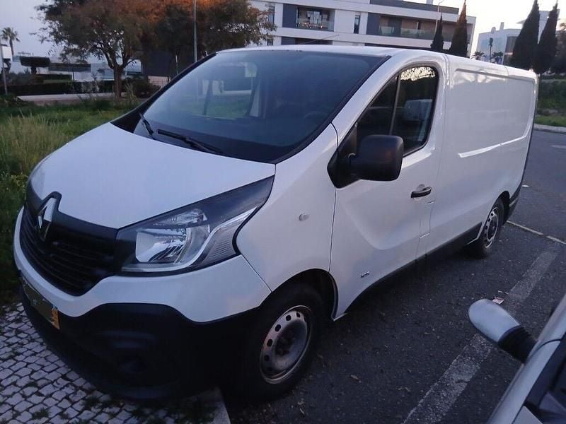 Usado Renault Trafic 125 HP (91 kW) 2018 Branco Monovolume
