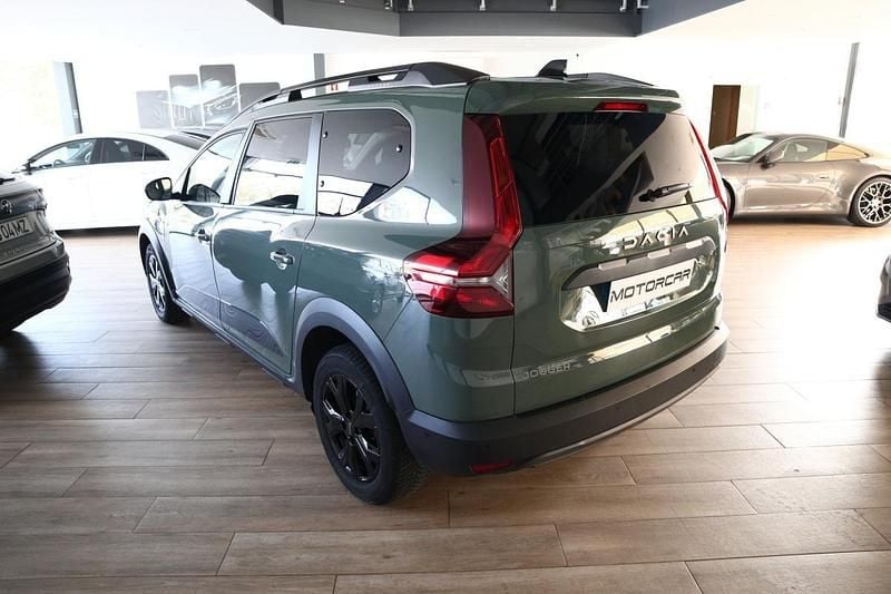 Usado Dacia Jogger Extreme 91 HP (66 kW) 2023 Verde Monovolume