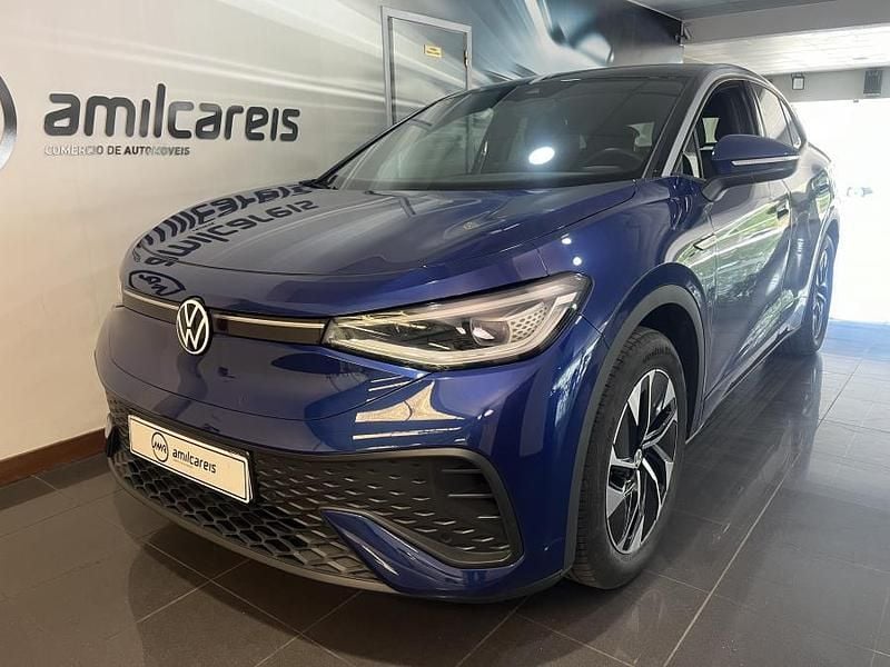 Azul Usado 2024 VW ID.5 Pro Performance SUV | € 38.900 - Imagem 1/4