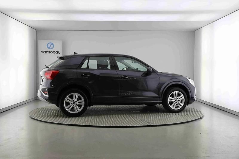 Novo Audi Q2 Advanced 116 HP (85 kW) 2025 Cinzento SUV