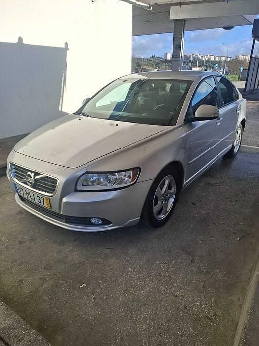 Usado Volvo S40 120 HP (88 kW) 2011 Sedan