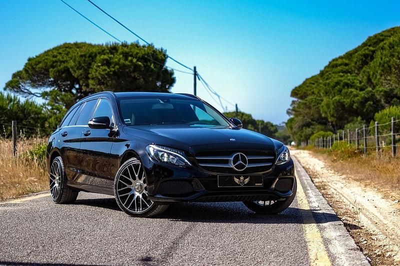 Preto Usado 2015 Mercedes C200 Avantgarde Carrinha | € 18.500 - Imagem 1/4