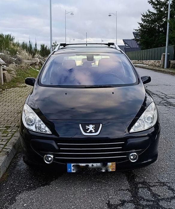Usado 2007 Peugeot 307 Sedan | € 4.400 (Preço elevado) - Imagem 1/4