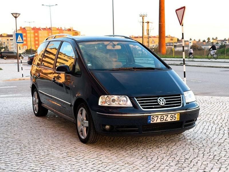 Usado 2006 VW Sharan Highline Monovolume | € 7.000 - Imagem 1/4