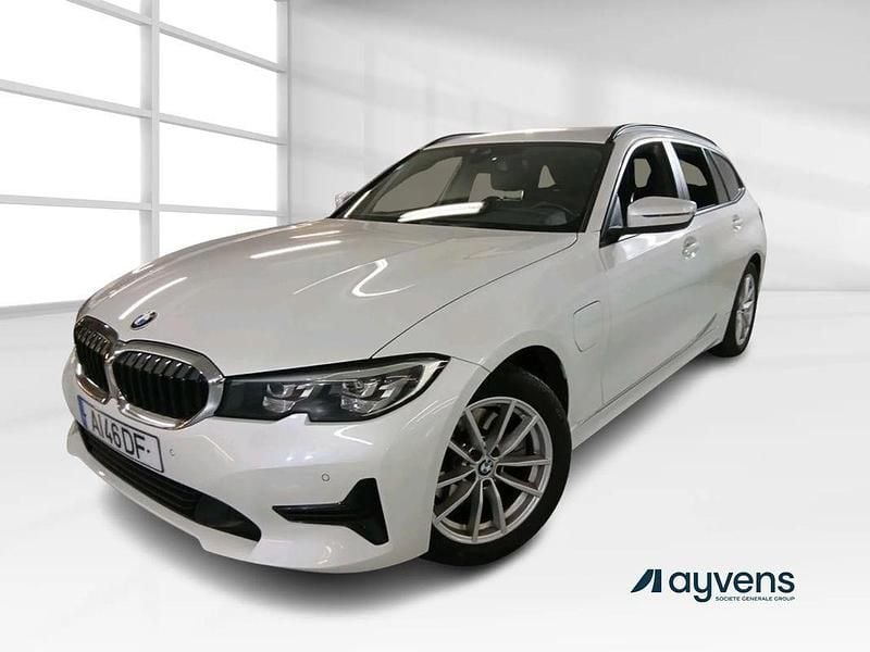 Branco Usado 2021 BMW 330 Carrinha | € 28.600 (Preço justo) - Imagem 1/4
