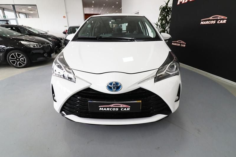 Usado Toyota Yaris Hybrid Active 100 HP (73 kW) 2017 Branco