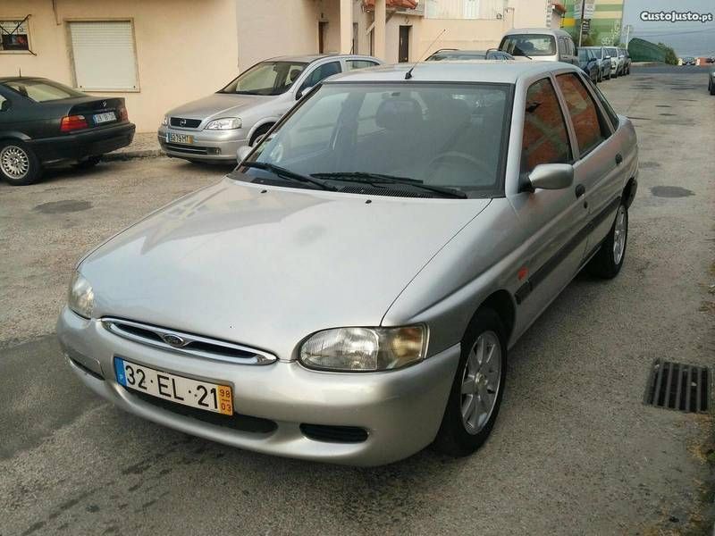 Ford escort 98
