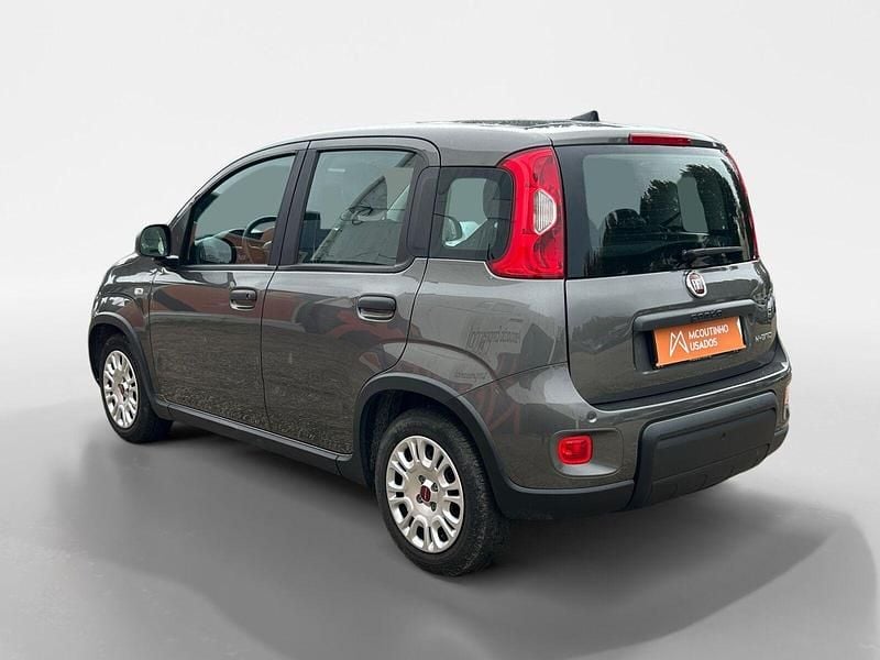 Usado Fiat Panda Red 71 HP (52 kW) 2024 Cinza Sedan