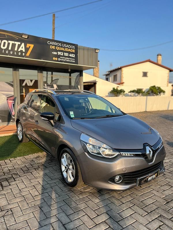 Castanho Usado 2016 Renault Clio IV LIMITED | € 11.950 (Caro) - Imagem 1/4