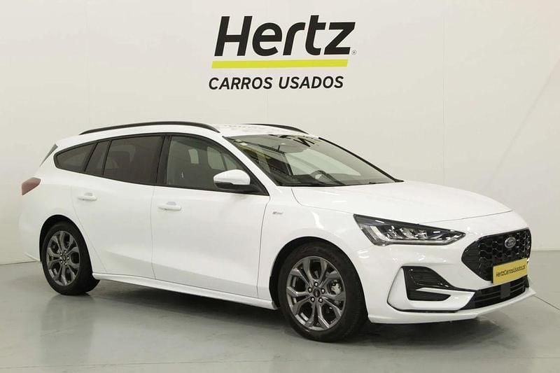 Branco Usado 2022 Ford Focus ST-Line Carrinha | € 19.590 (Preço justo) - Imagem 1/4