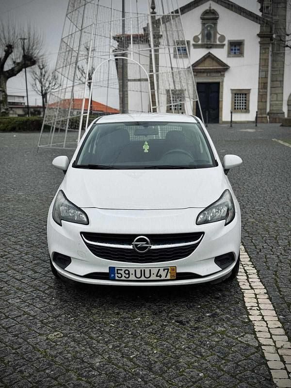 Usado Opel Corsa 75 HP (55 kW) 2018 Branco Citadino