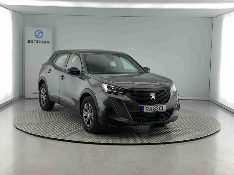 Cinzento Usado 2023 Peugeot 2008 Active SUV | € 21.990 (Preço justo) - Imagem 1/3