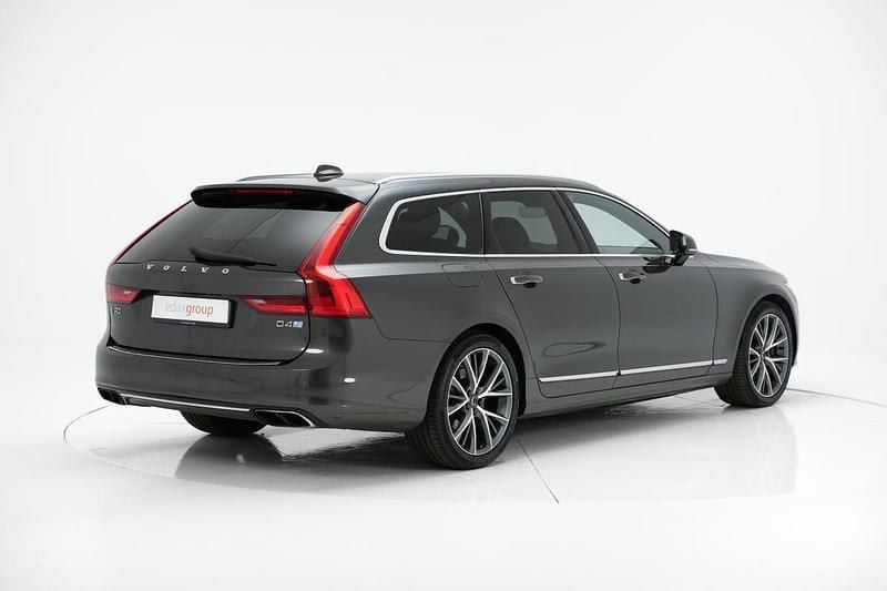Usado Volvo V90 Inscription 190 HP (139 kW) 2018 Cinzento Carrinha