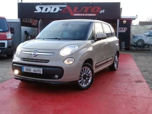 Usado Fiat 500L Lounge 105 HP (77 kW) 2013 Castanho Monovolume
