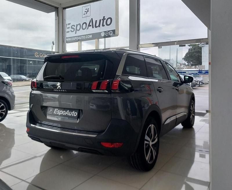 Usado Peugeot 5008 Allure 130 HP (95 kW) 2020 Cinza Monovolume