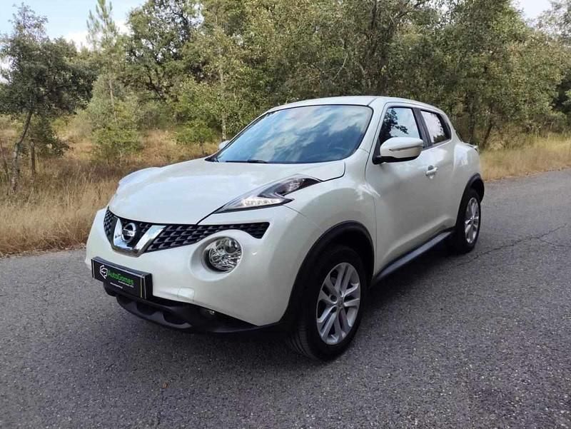 Usado Nissan Juke N-Connecta 115 HP (84 kW) 2018 Branco SUV