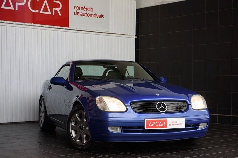 Azul Usado 1997 Mercedes SLK230 Cabrios | € 11.750 (Preço justo) - Imagem 1/4