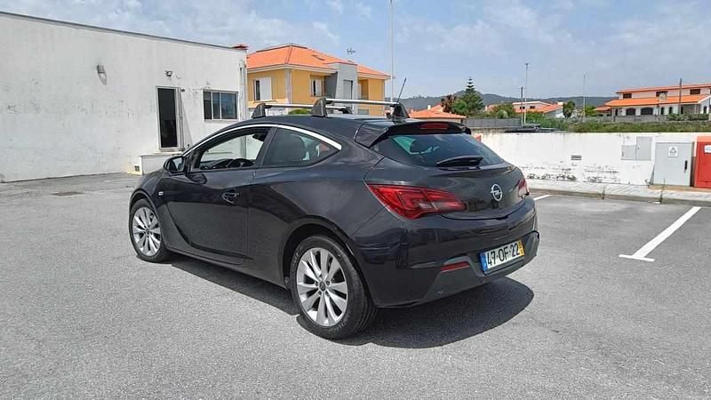 Preto Usado 2013 Opel Astra Citadino | € 6.200 (Preço justo) - Imagem 1/4