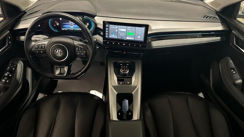 Usado MG MG5 EV Luxury 114 kW (156 HP) 2022 Cinza Carrinha