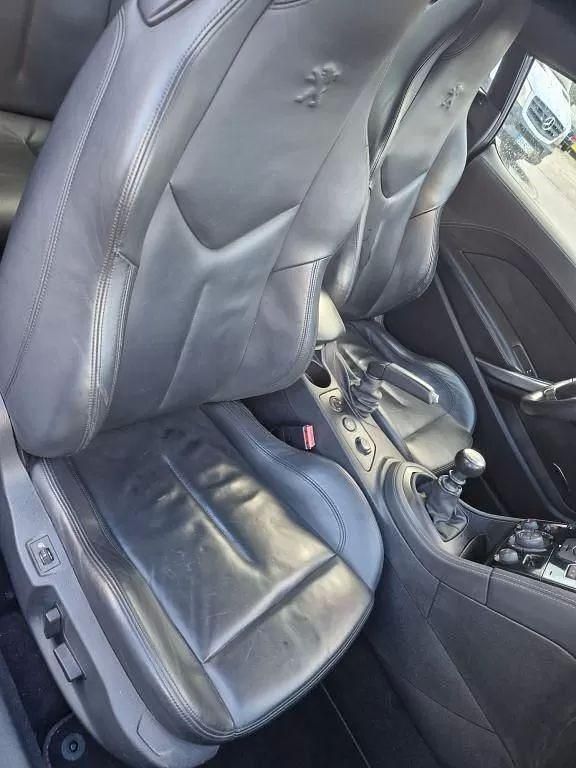 Usado Peugeot RCZ 200 HP (147 kW) 2011 Outra (metalizado) Coupé