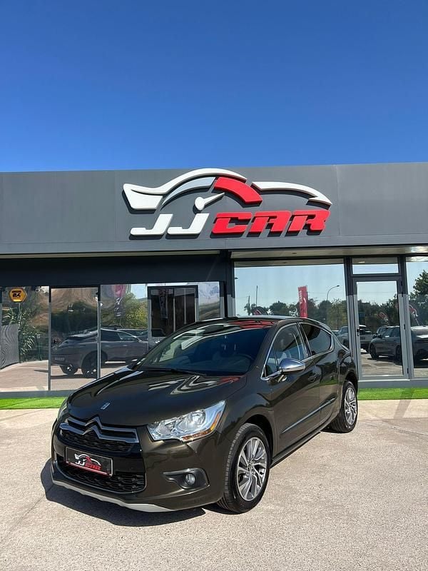Castanho Usado 2015 DS Automobiles DS5 So Chic Citadino | € 7.850 (Super Preço) - Imagem 1/4