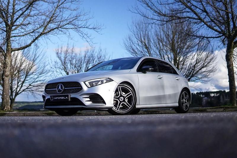 Cinza Usado 2019 Mercedes A180 AMG line | € 22.900 (Preço justo) - Imagem 1/4