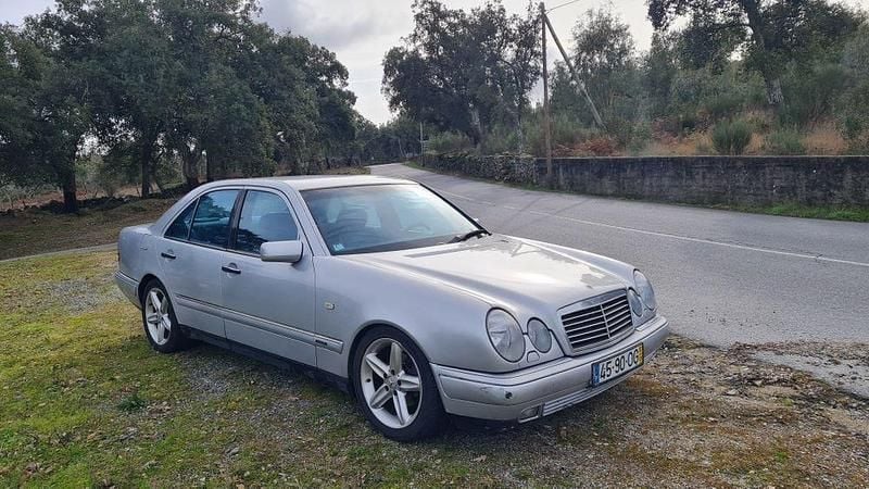 Usado Mercedes E200 1997 Sedan