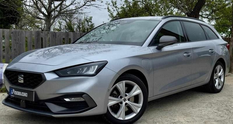 Cinzento Usado 2021 Seat Leon Carrinha | € 21.990 (Bom preço) - Imagem 1/4