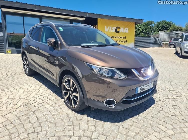Castanho Usado 2014 Nissan Qashqai Acenta SUV | € 15.350 (Preço elevado) - Imagem 1/1