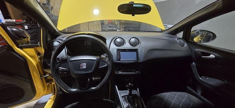 Usado Seat Ibiza CUPRA 180 HP (132 kW) 2009 Amarelo