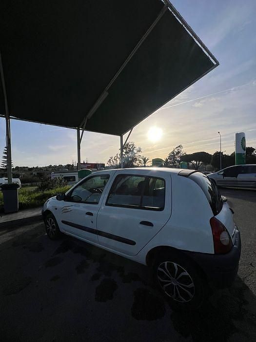 Usado Renault Clio II 1999 Sedan