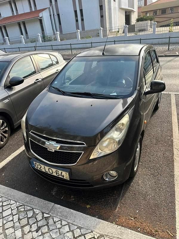 Cinzento Usado 2011 Chevrolet Spark Citadino | € 3.100 (Preço justo) - Imagem 1/4
