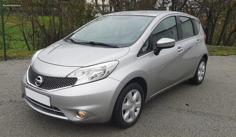 Usado Nissan Note 90 HP (66 kW) 2014 Cinza Monovolume