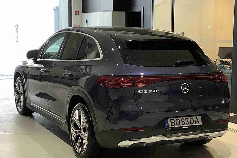 Novo Mercedes EQE350 Edition 214 kW (292 HP) 2025 Azul SUV