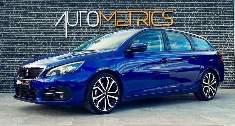 Azul Usado 2018 Peugeot 308 SW Active Carrinha | € 12.750 - Imagem 1/4