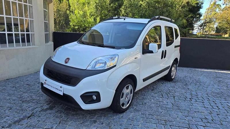 Branco Usado 2018 Fiat Fiorino Van | € 9.750 (Preço elevado) - Imagem 1/4