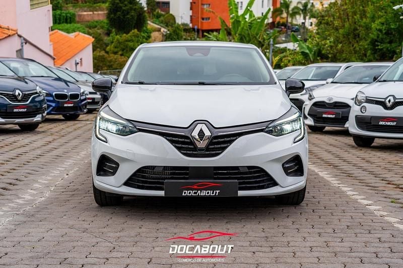 Branco Usado 2021 Renault Clio V LIMITED | € 17.750 (Caro) - Imagem 1/4