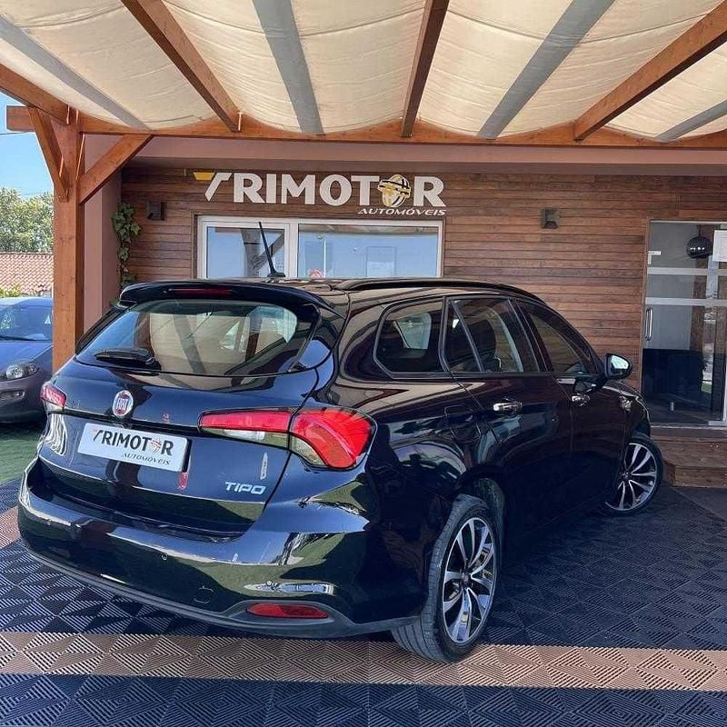 Azul Usado 2017 Fiat Tipo Wagon Carrinha | € 9.290 (Preço justo) - Imagem 1/3