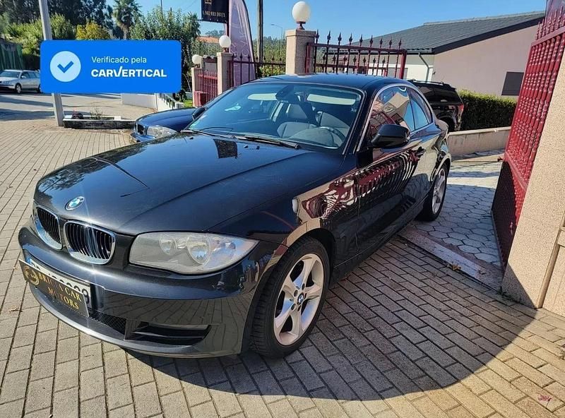 Preto Usado 2011 BMW 120 Coupé Lifestyle Coupé | € 11.990 (Preço justo) - Imagem 1/4