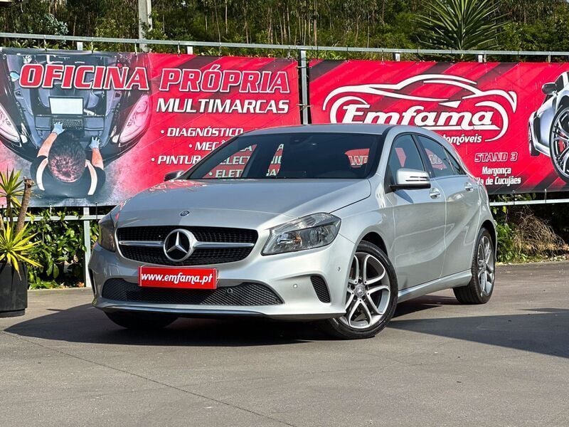 Cinza Usado 2016 Mercedes A180 | € 15.950 (Preço justo) - Imagem 1/4
