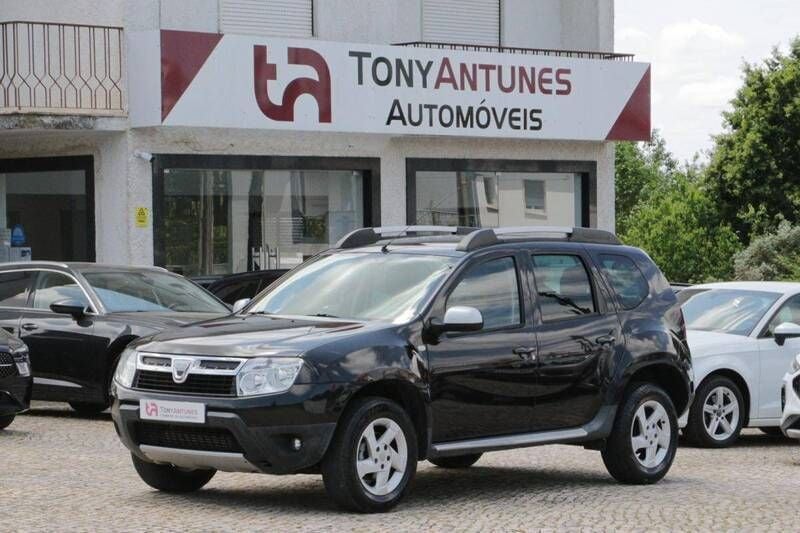 Preto Usado 2010 Dacia Duster Comfort SUV | € 9.900 - Imagem 1/4