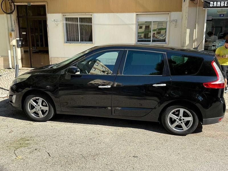 Usado 2011 Renault Grand Scénic III Monovolume | € 4.900 (Super Preço) - Imagem 1/4