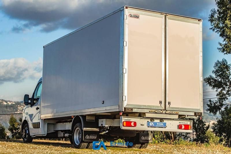 Usado Renault Master 145 HP (106 kW) 2021 Branco Monovolume