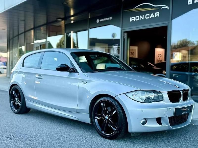 Usado BMW 120 Coupé 177 HP (130 kW) 2009 Cinza antracite Coupé