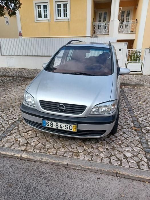 Usado 2001 Opel Zafira Sedan | € 1.850 (Bom preço) - Imagem 1/4