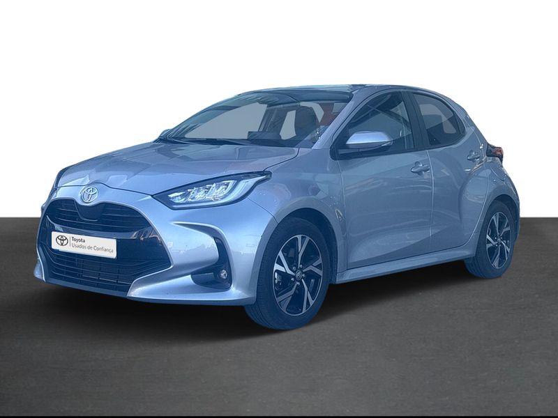 Cinza (pintura metalizada) Usado 2024 Toyota Yaris Sedan | € 26.750 (Caro) - Imagem 1/4
