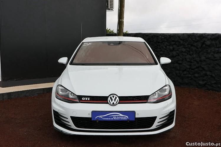 Branco Usado 2015 VW Golf VII GTI Citadino | € 23.490 (Preço justo) - Imagem 1/1