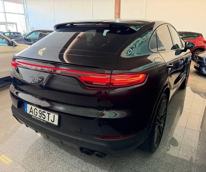 Usado Porsche Cayenne 462 HP (339 kW) 2021 Preto SUV